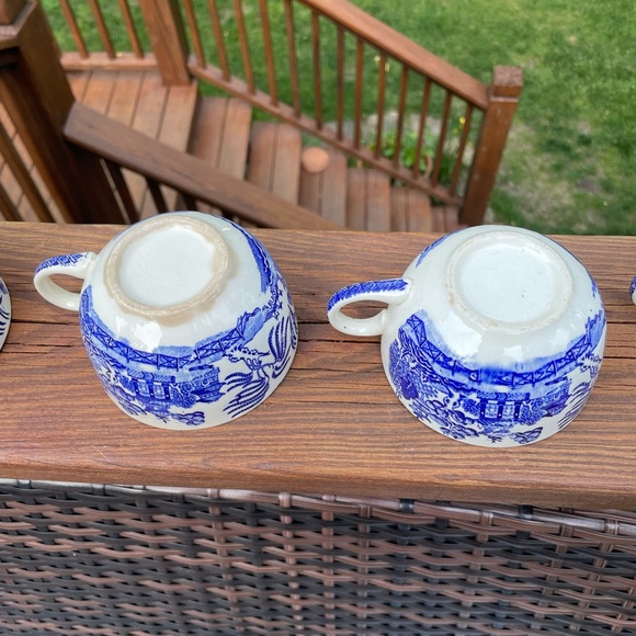 Blue Willow Antique Tea Cups Set of 6 - Picture 8 of 14